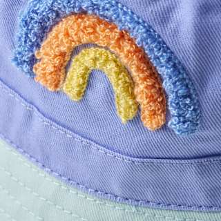 Hut mit Regenbogen-Bouclé-Motiv, lila & blau, Gr. 52/53 ALANA