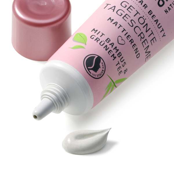 Getönte Tagescreme clear beauty  alverde NATURKOSMETIK