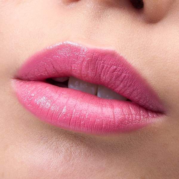 Lippenstift Color & Care 44 Pretty Pink  alverde NATURKOSMETIK