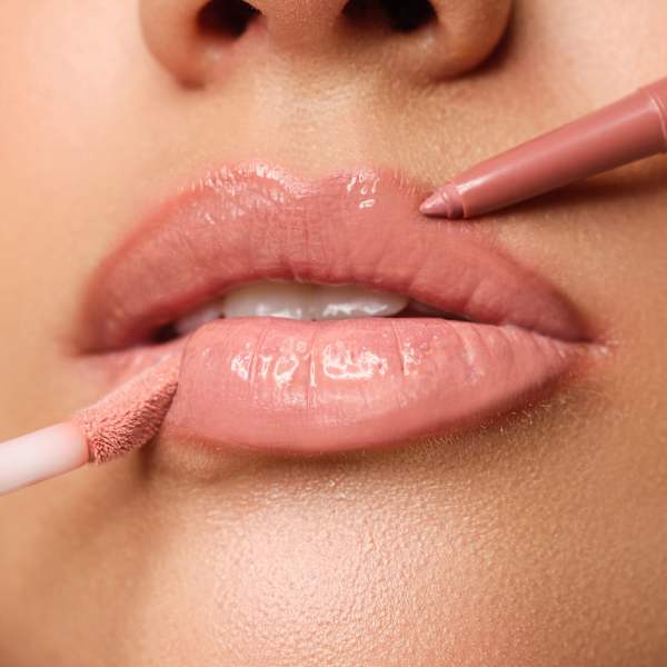 Lipgloss Plumping Fluid 21 Glossy Nude ARTDECO