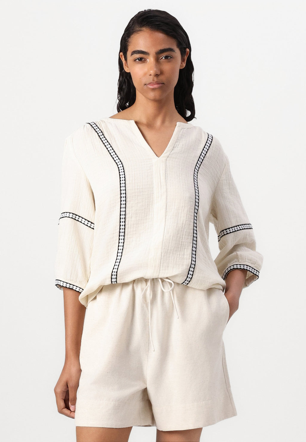 VILA VITOVANA V NECK