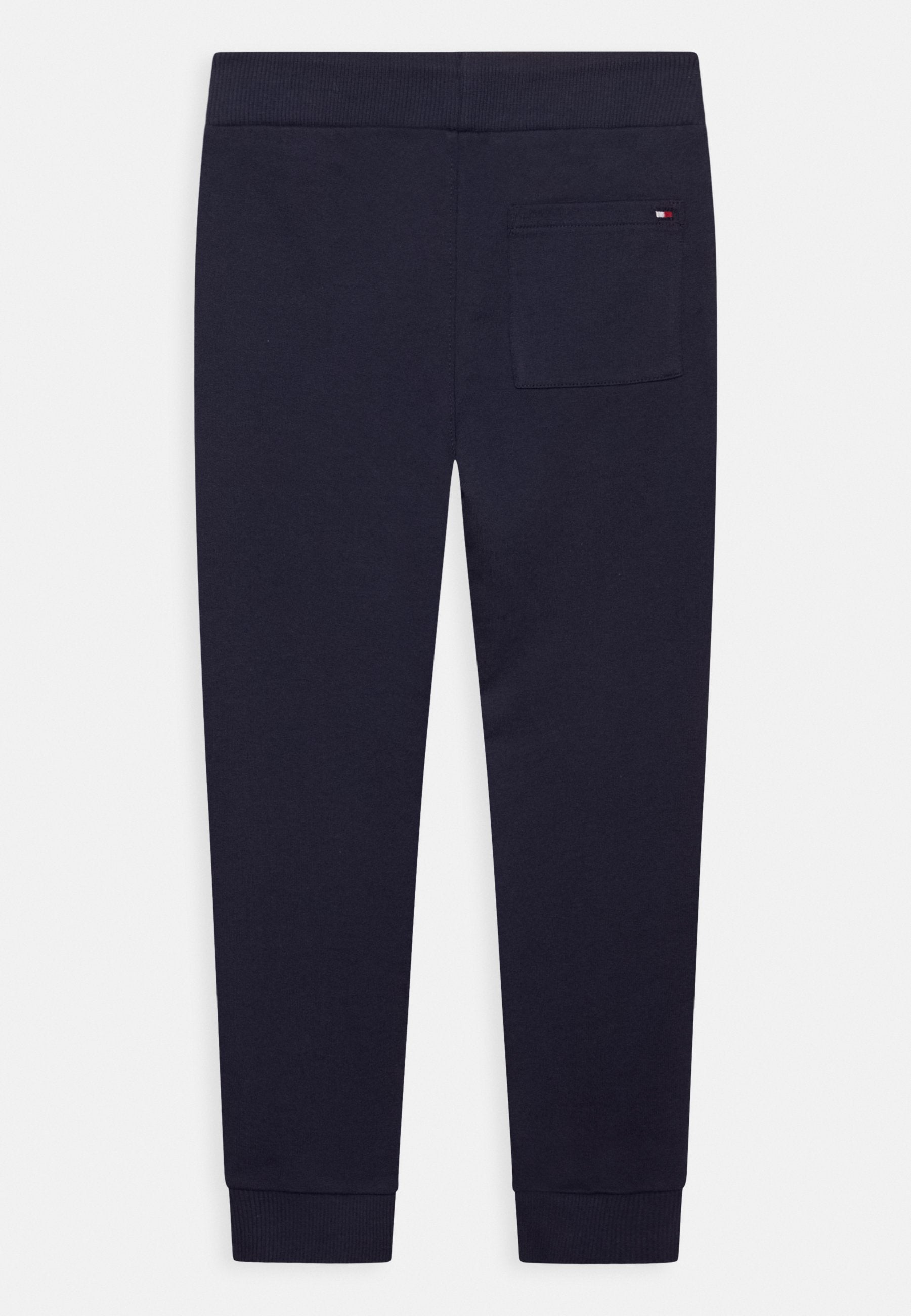 ESSENTIAL UNISEX Media 4