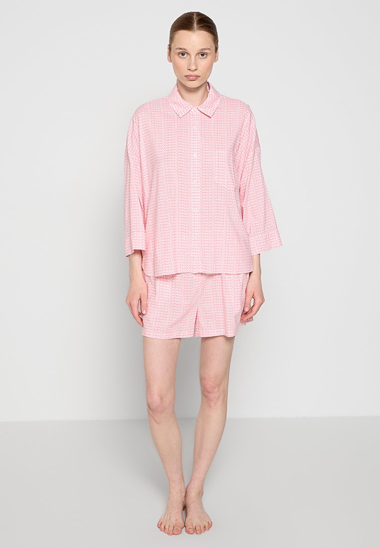 DKNY Loungewear Nachtwäsche Set Media 1