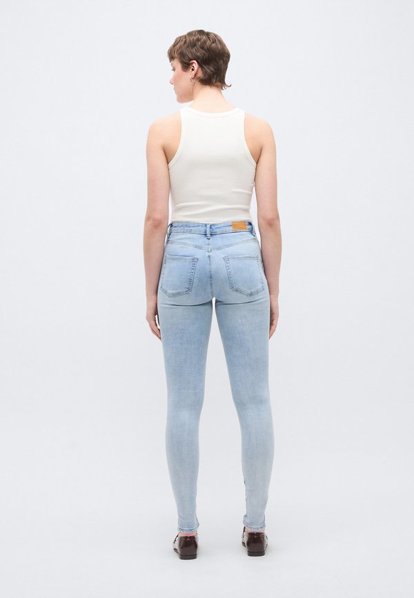 Vero Moda Tall VMFLASH