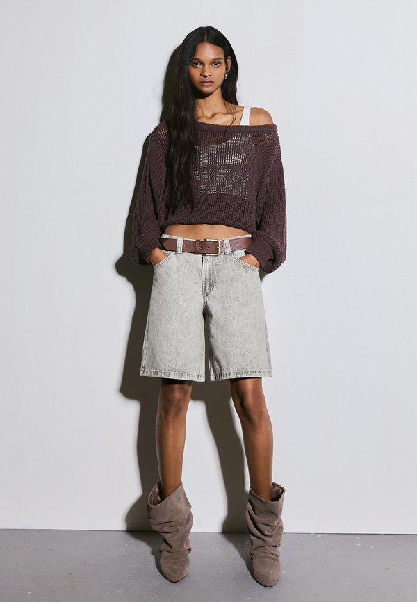 Bershka BAGGY - Denim shorts - grey