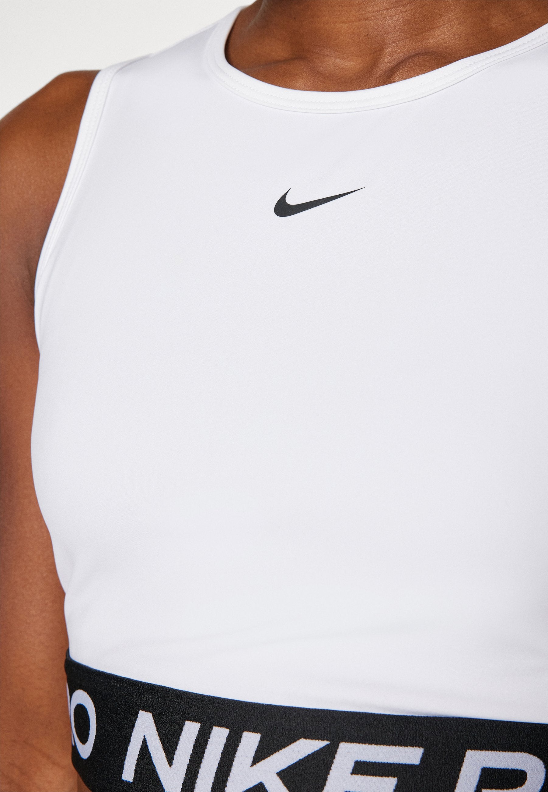 Nike Performance 365 CROP TANK