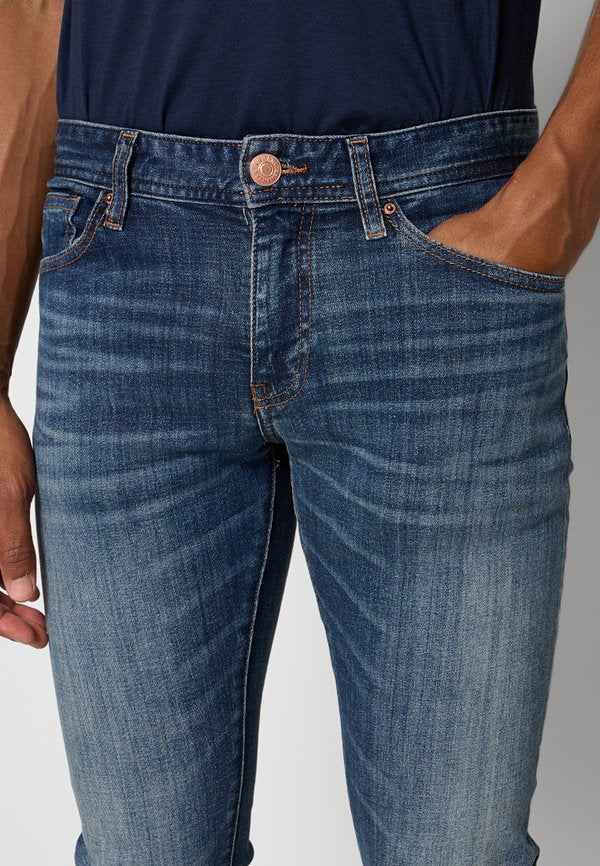 Armani Exchange