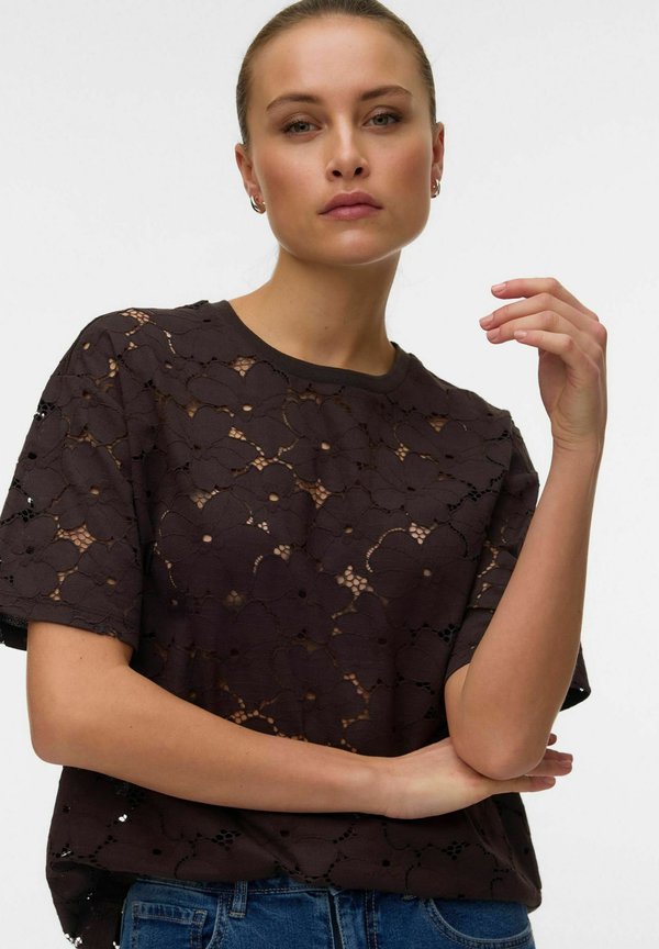Vero Moda T-SHIRT VMVILLA TOP - Blouse - chocolate torte