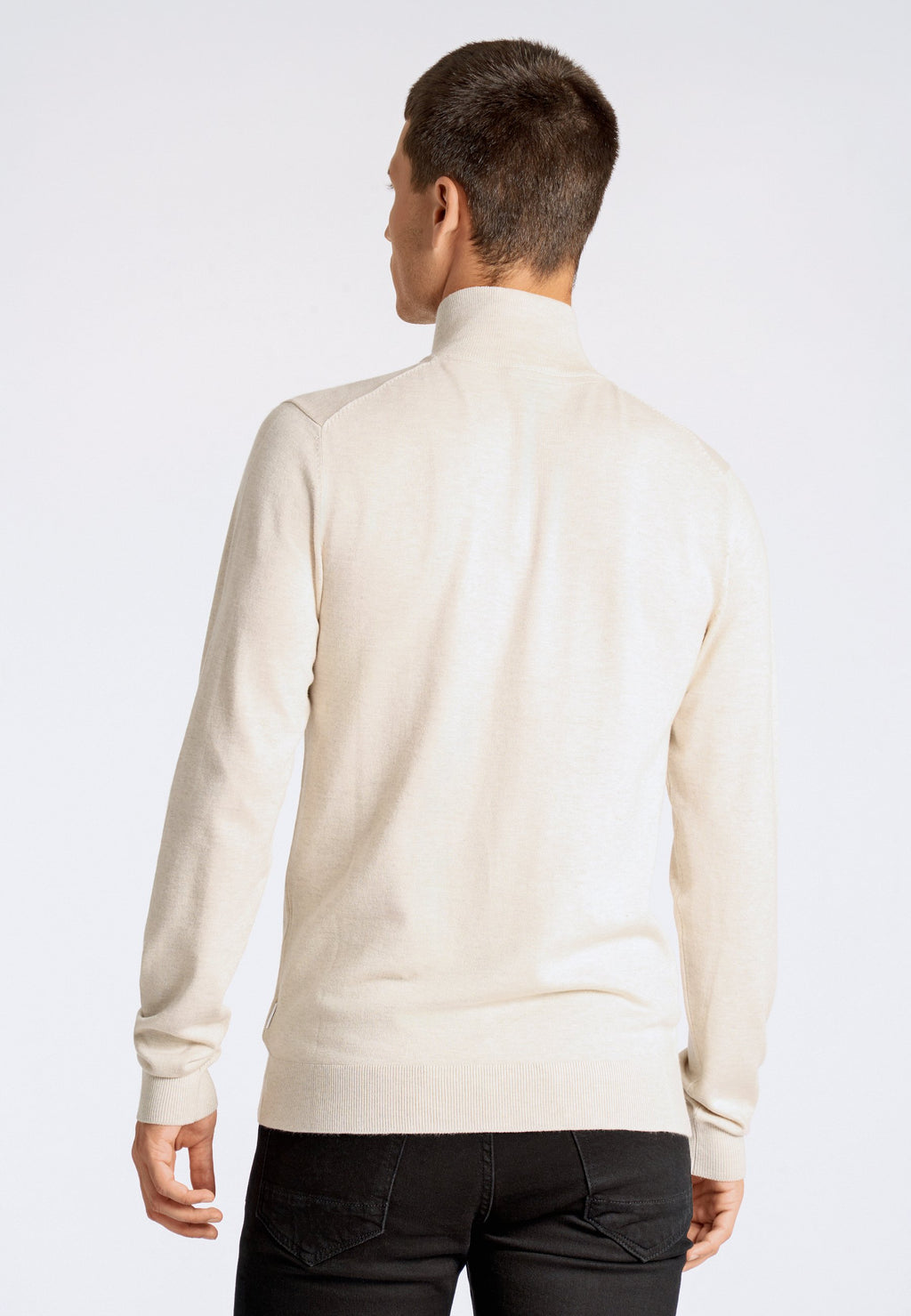 ECOVERO HALF ZIP Media 4