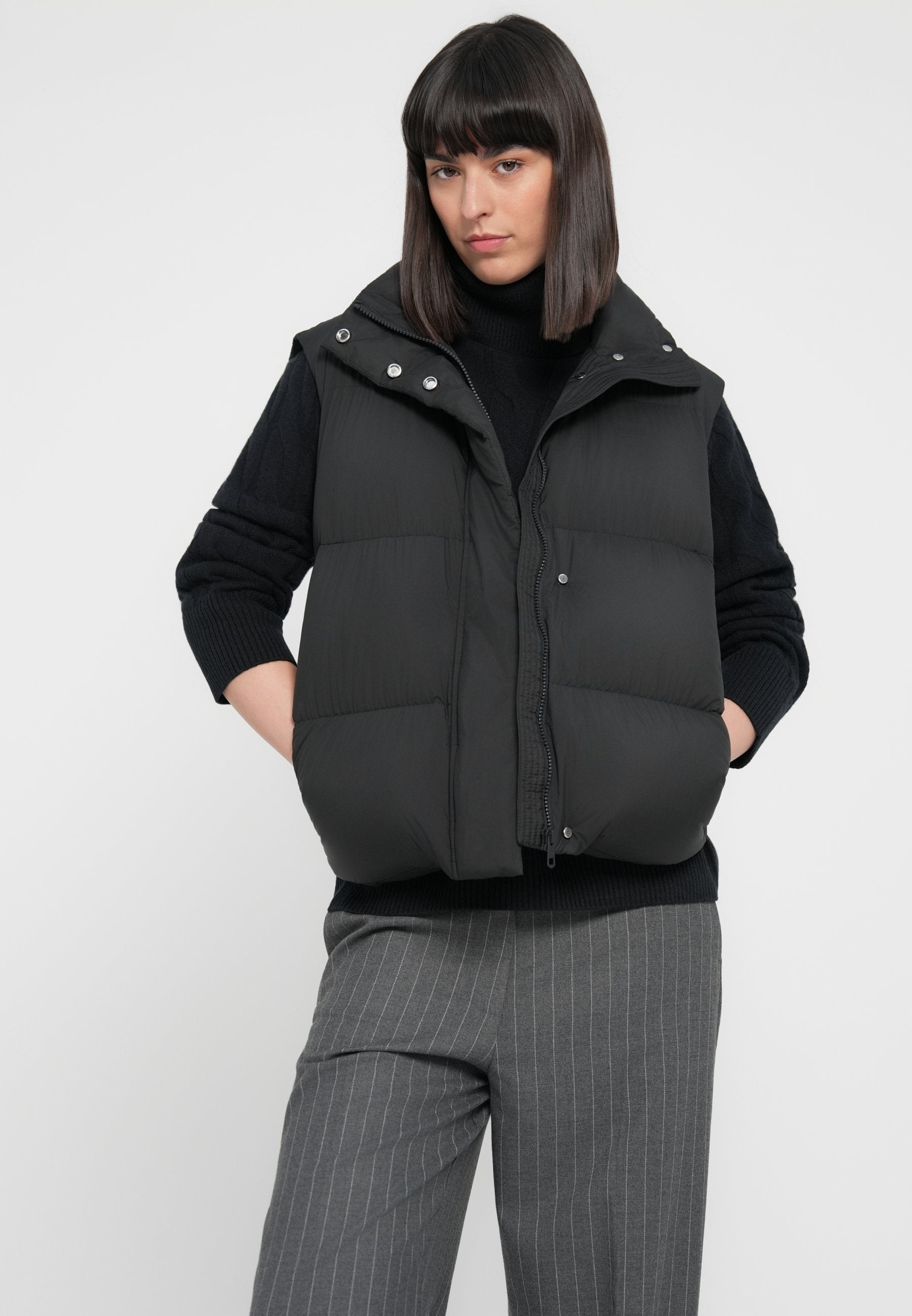 MODERN VEST Media 5