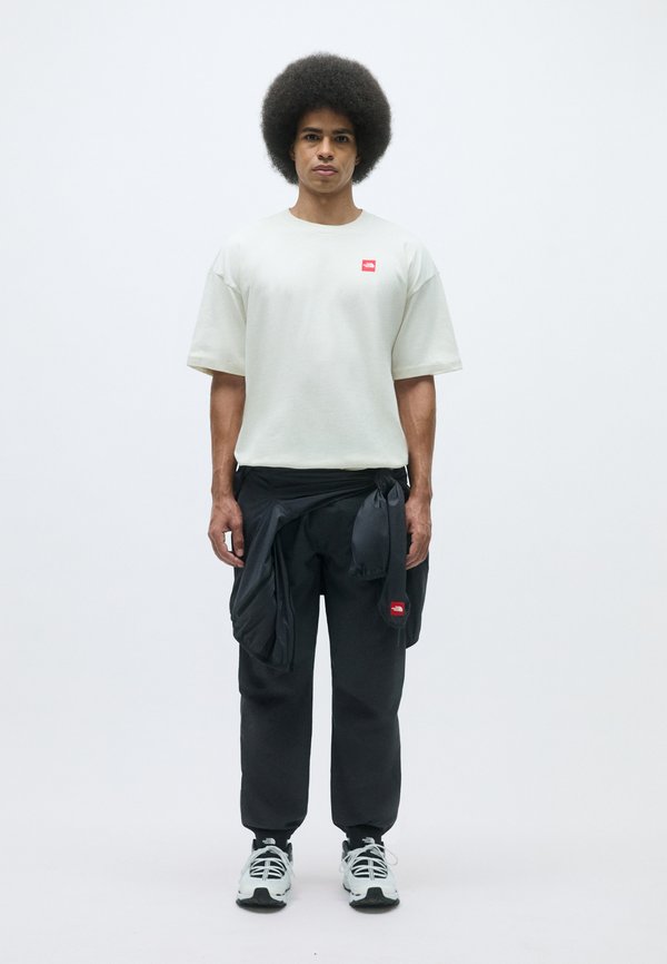 The North Face REDBOX TEE