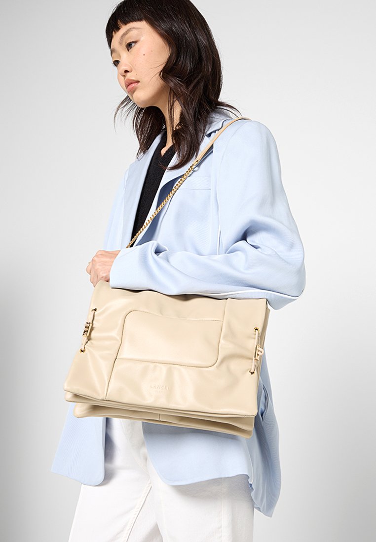 Lancel BILLIE