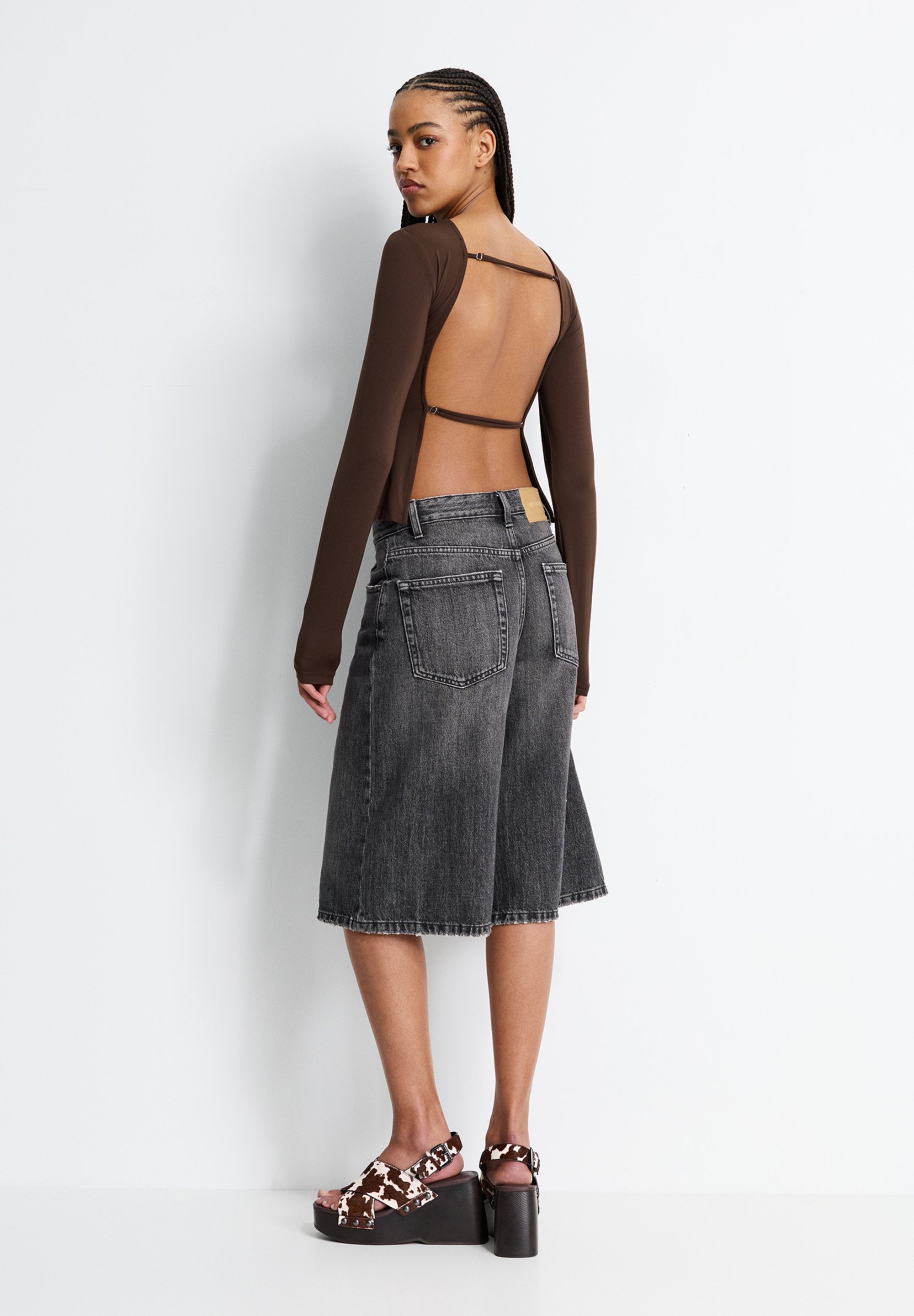 PULL&BEAR WITH STRAPPY BACK