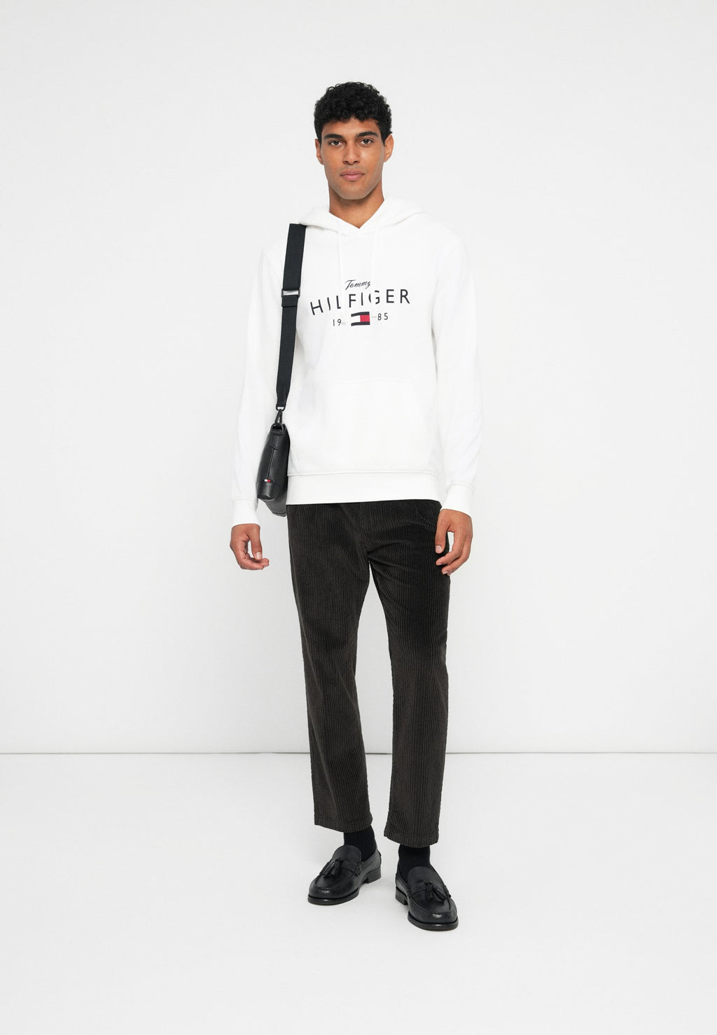 LOGO GRAPHIC FLEX FLEECE HOODY Media 2