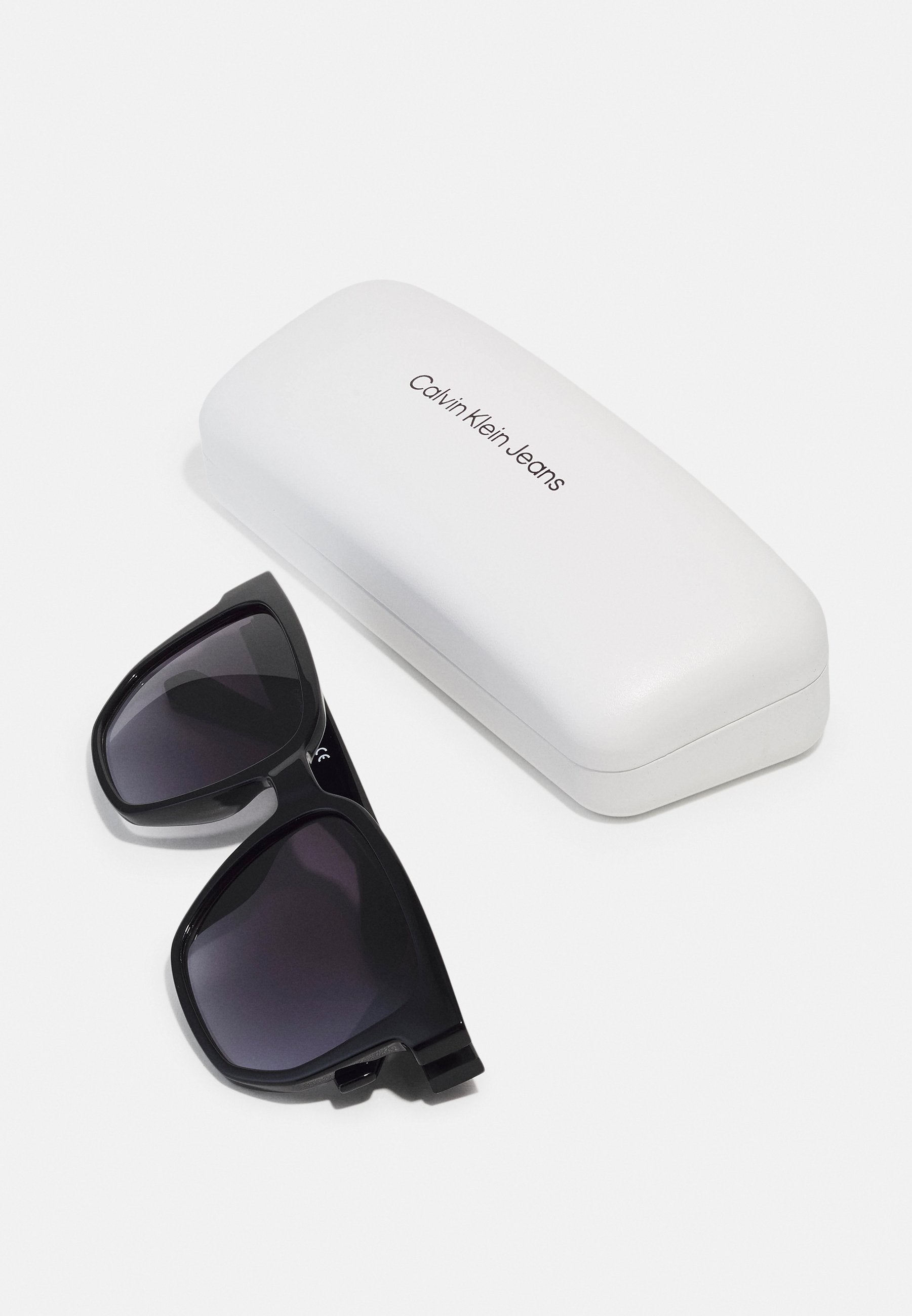 Calvin Klein Jeans Sonnenbrille Media 5