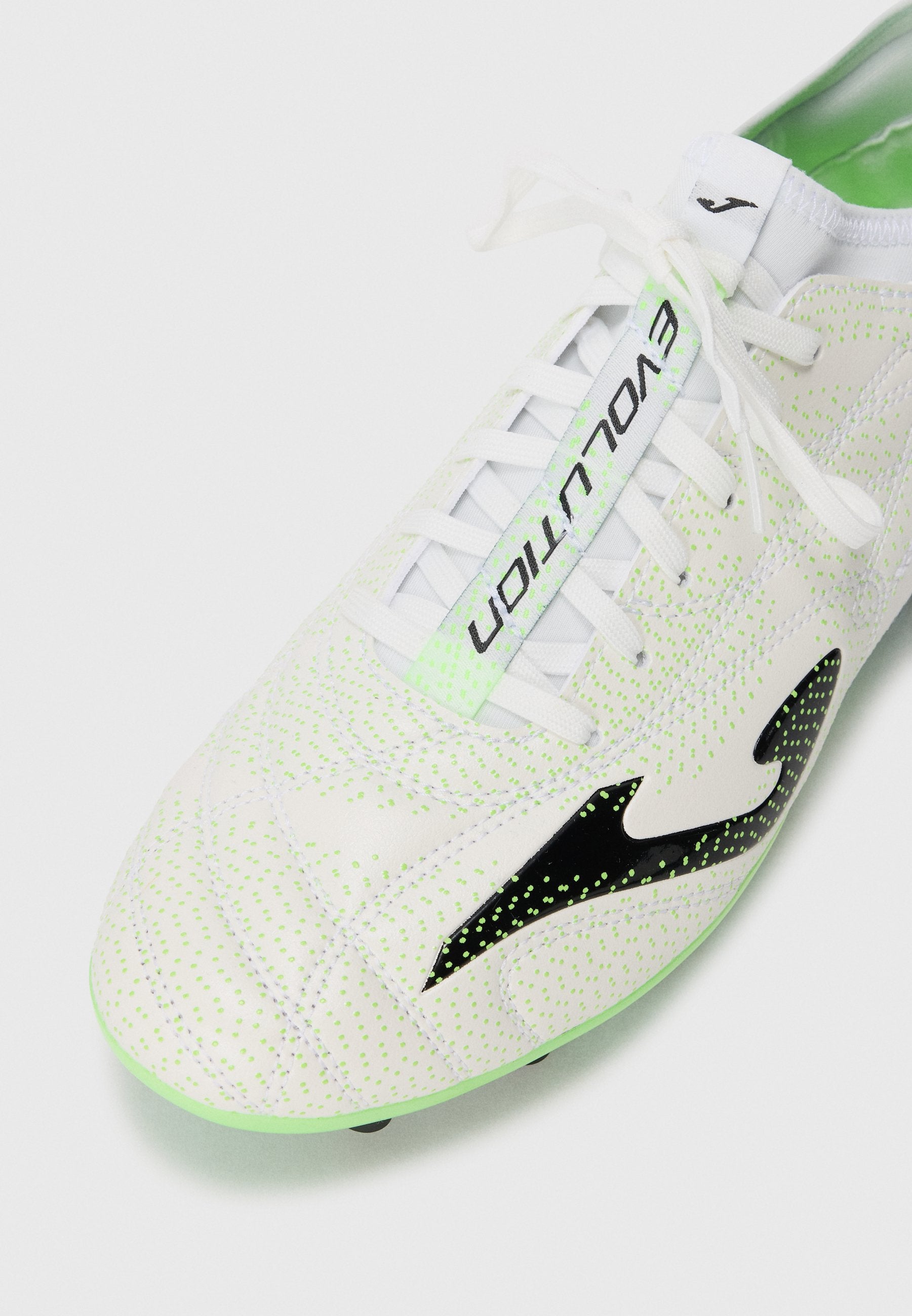 Joma EVOLUTION