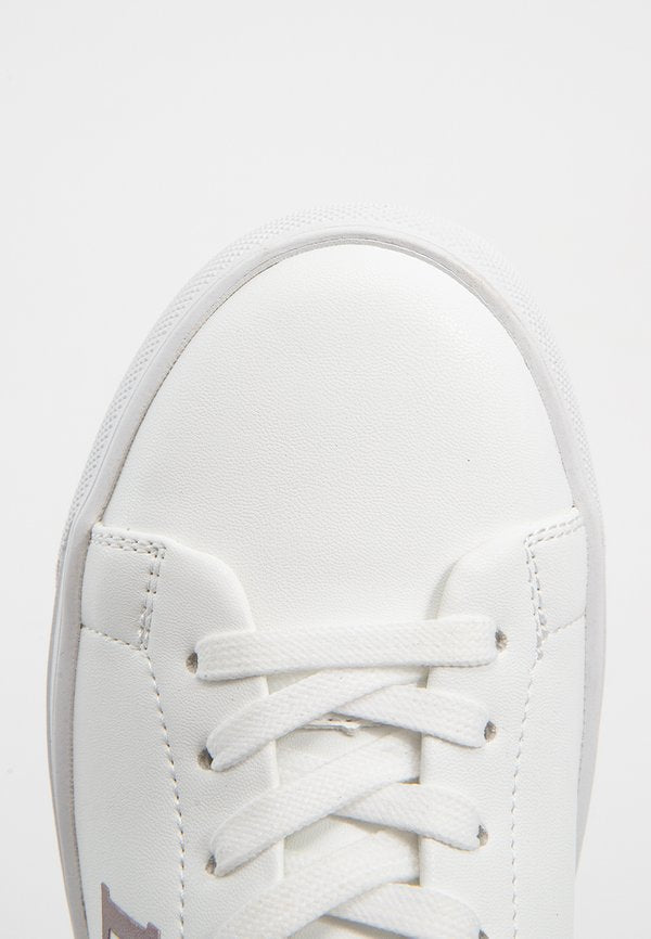DKNY