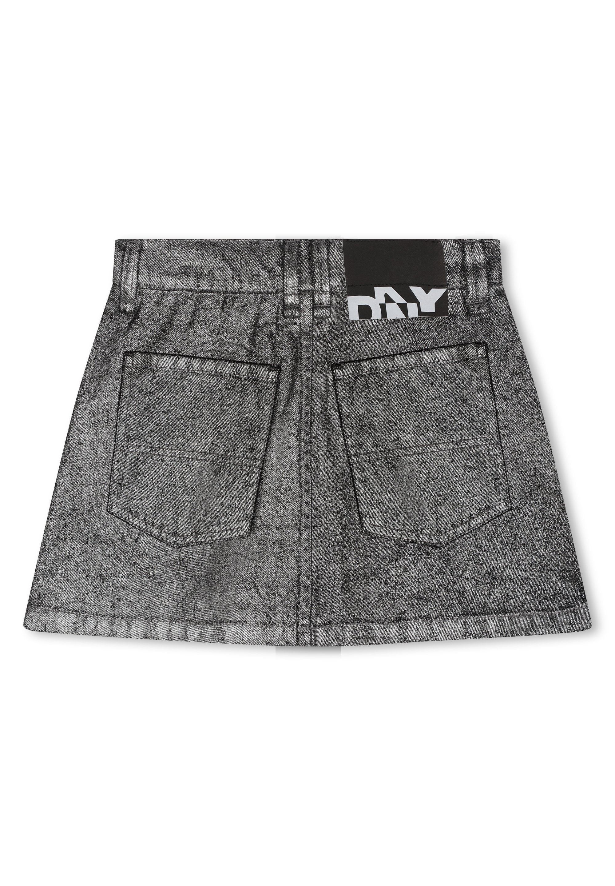 DKNY