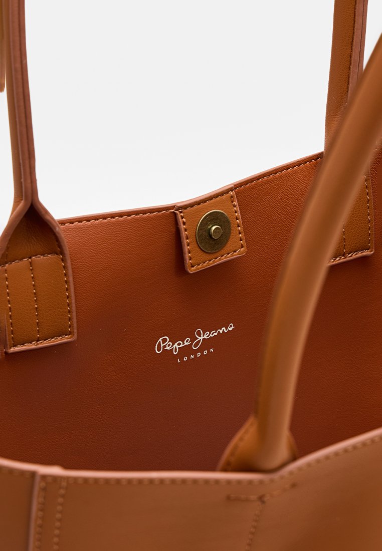 Pepe Jeans