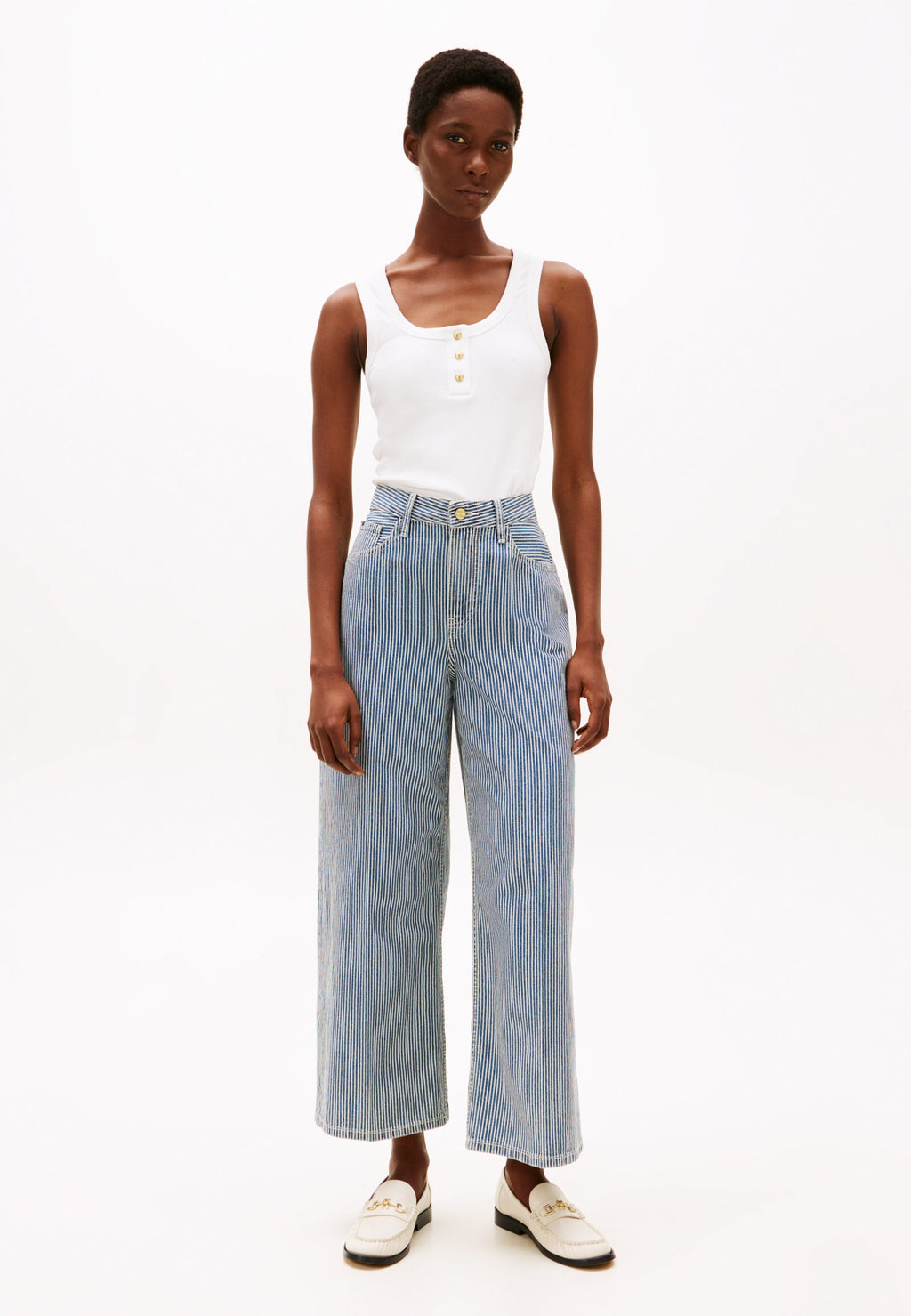 WIDE LEG  Media 2