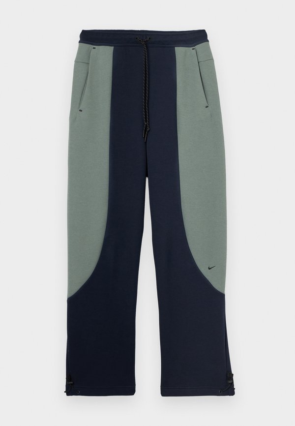 Nike Sportswear M NK TECH FLC PRO CB OH PANT - Tracksuit bottoms - obsidian/clay green/black