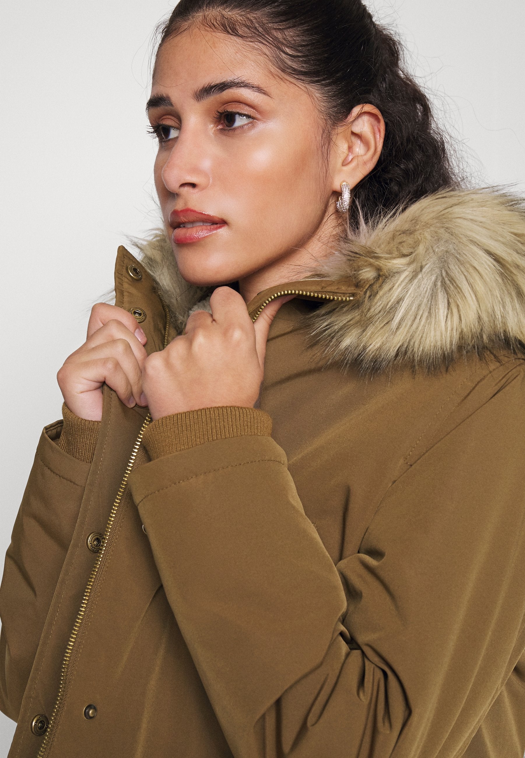 ONLESTHERPARKA Media 8