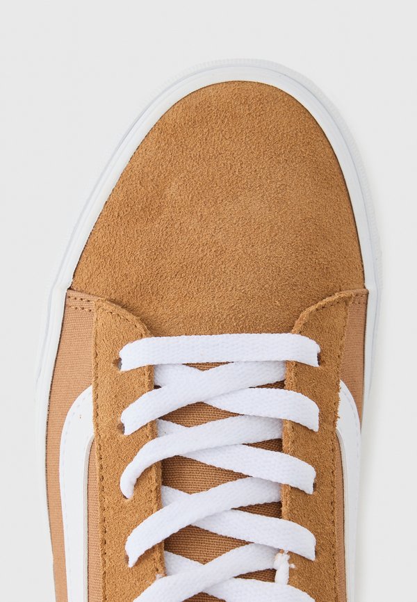 Vans VERO