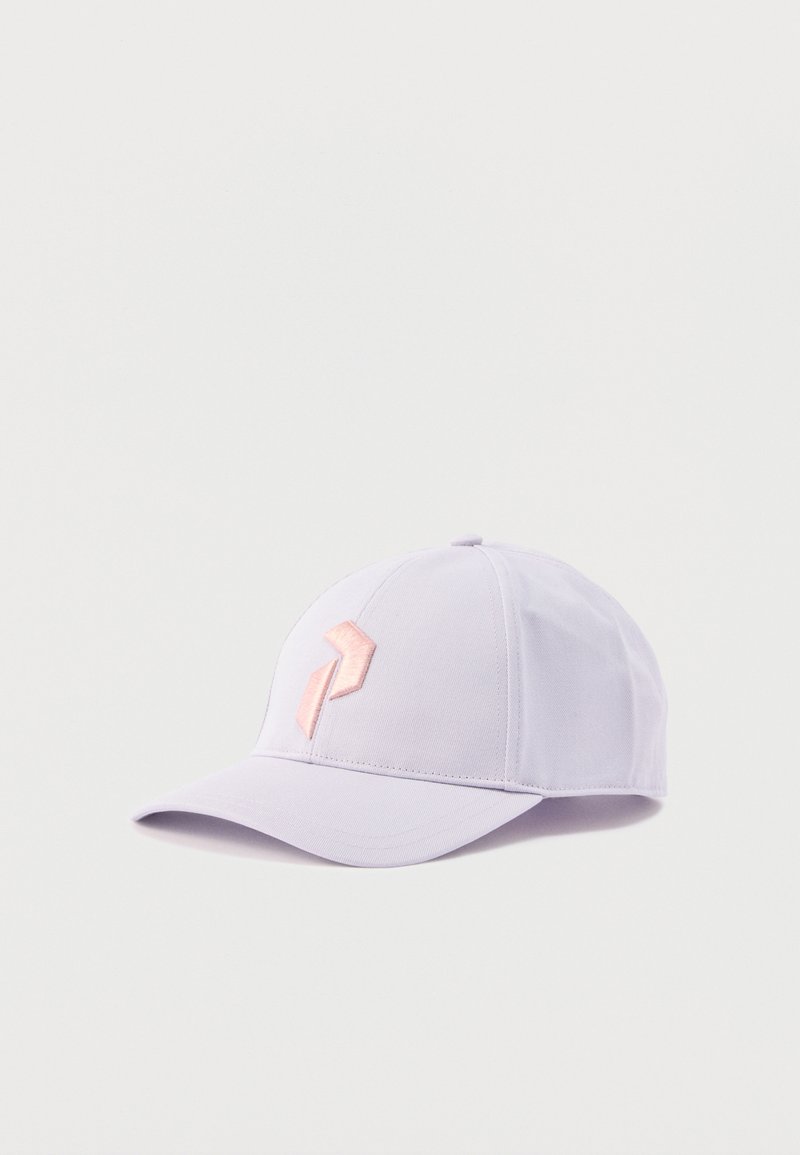 Weißes Baseball-Cap mit gebogenem Schirm und pink besticktem geometrischem Logo auf der Vorderseite, vor schlichtem hellem Hintergrund präsentiert.