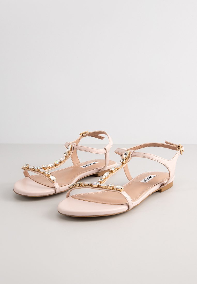 Dune London NICKYS