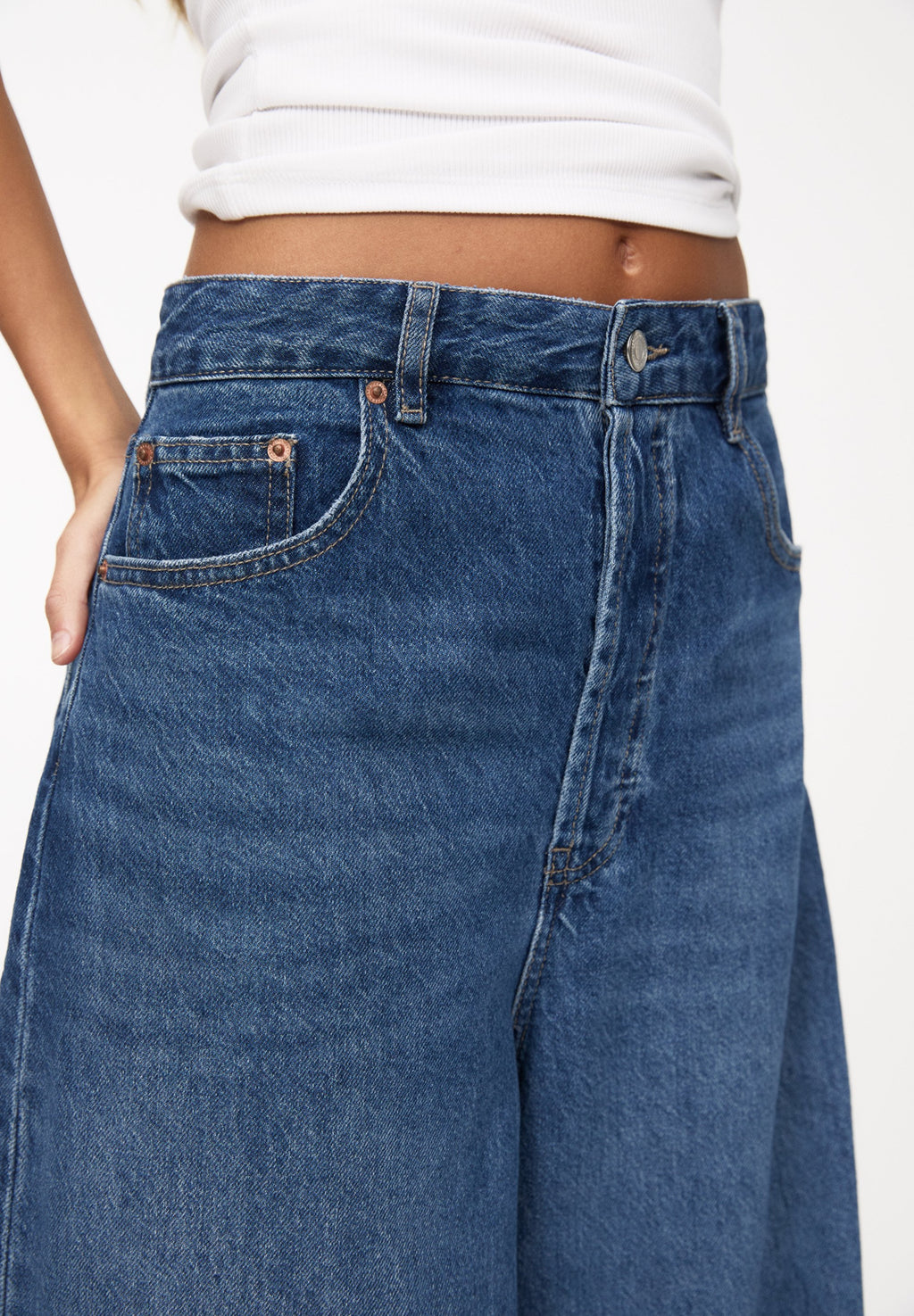 PULL&BEAR SUPER BAGGY
