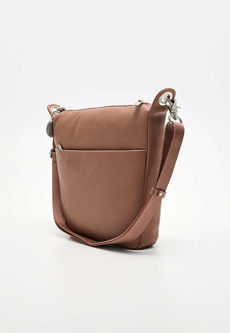 Mandarina Duck