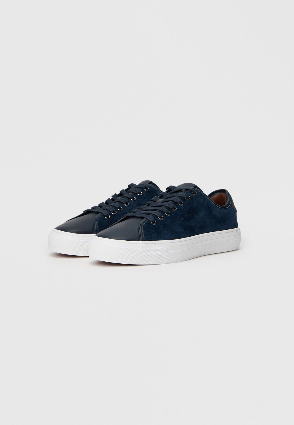 LEATHER MIXED TEXTURE COURT TRAINERS Media 2