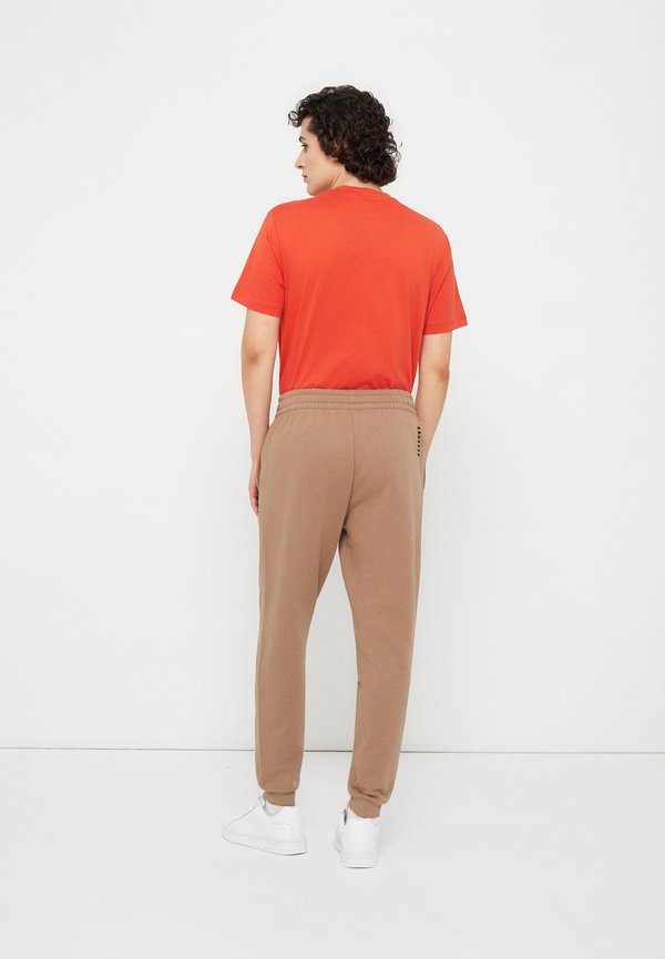 EA7 Emporio Armani