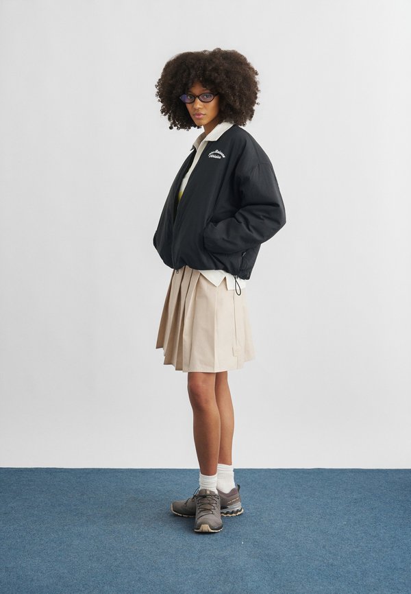 New Balance LUNAR NEW YEAR WOVEN SKIRT WESTERN