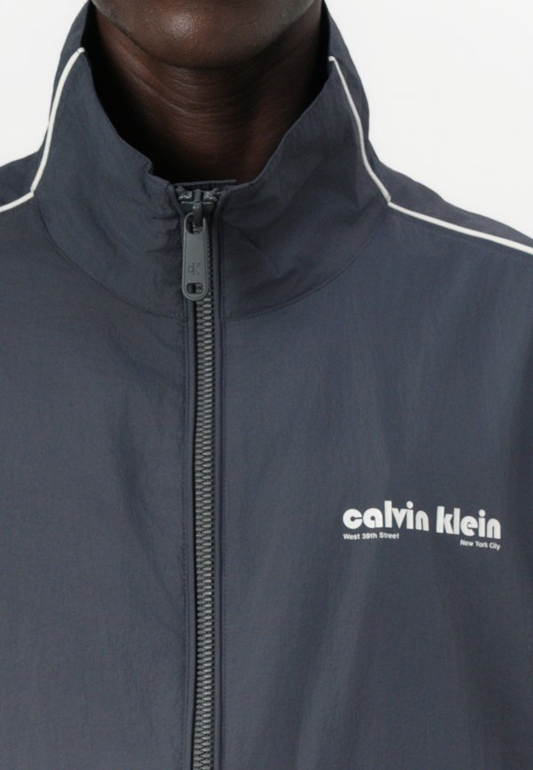 Calvin Klein Jeans