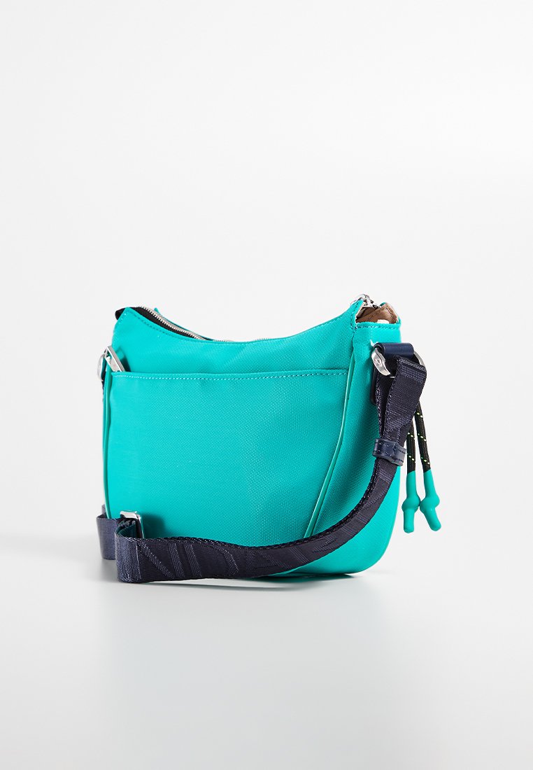 Mandarina Duck STYLE