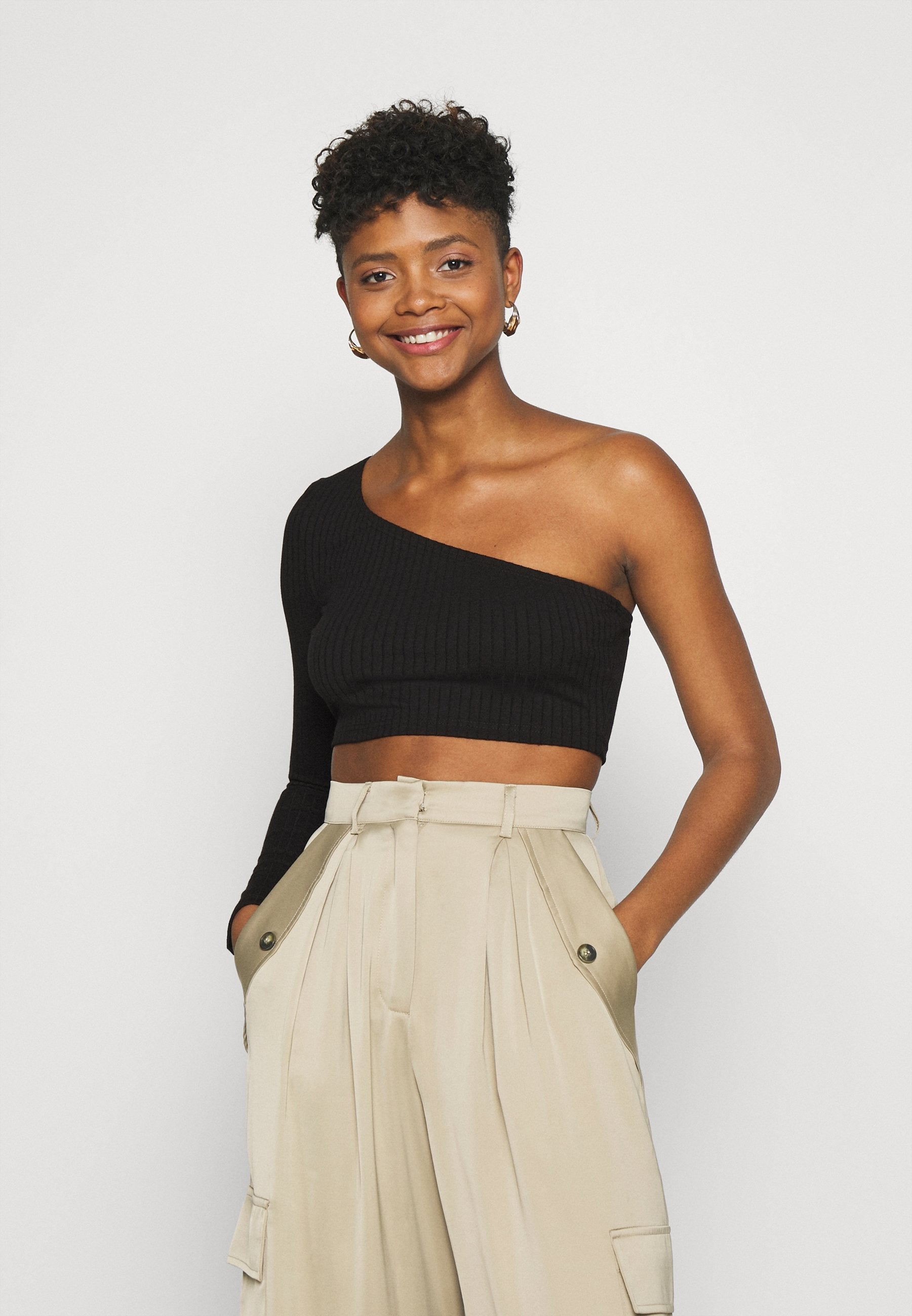 Glamorous CROP ASYMMETRIC ONE SLEEVE 2 PACK