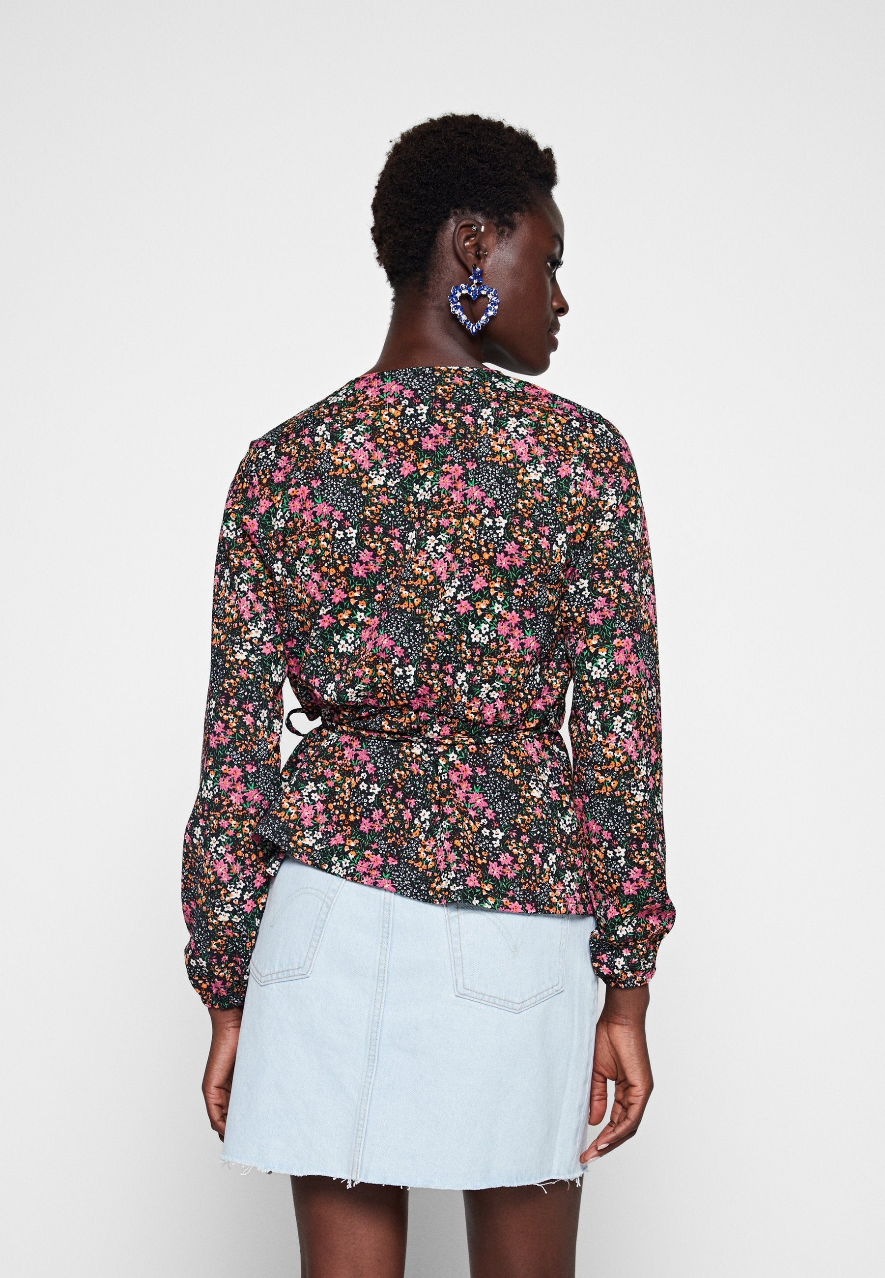 ONLY ONLOVA WRAP TOP