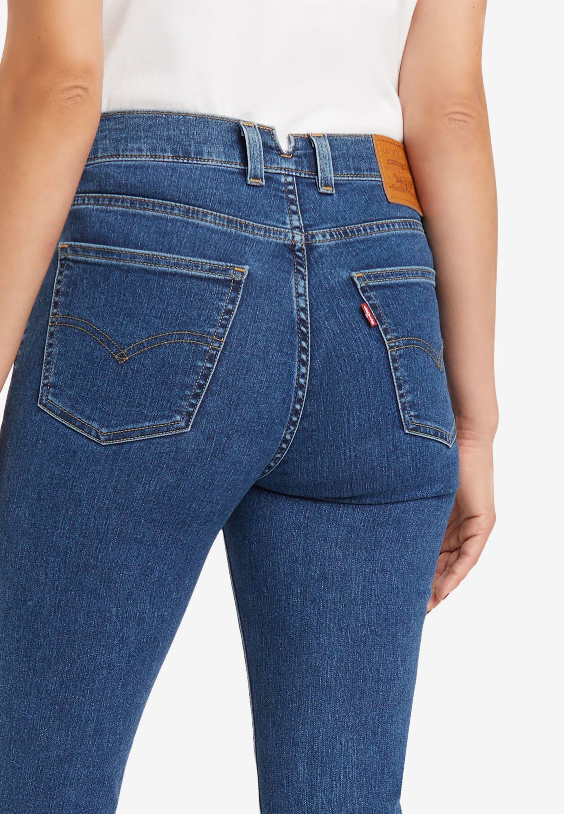 Levi's® 724® TAILORED W/ WELT POCKET