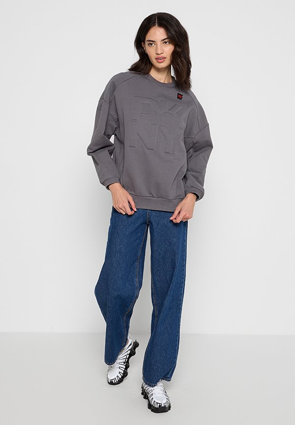 DKNY