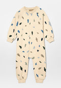 Beige Ripp-Overall mit mehrfarbigen abstrakten Formen in Blau, Grün und Schwarz. Verfügt über eine Knopfleiste vorne und cuffed Ärmel.