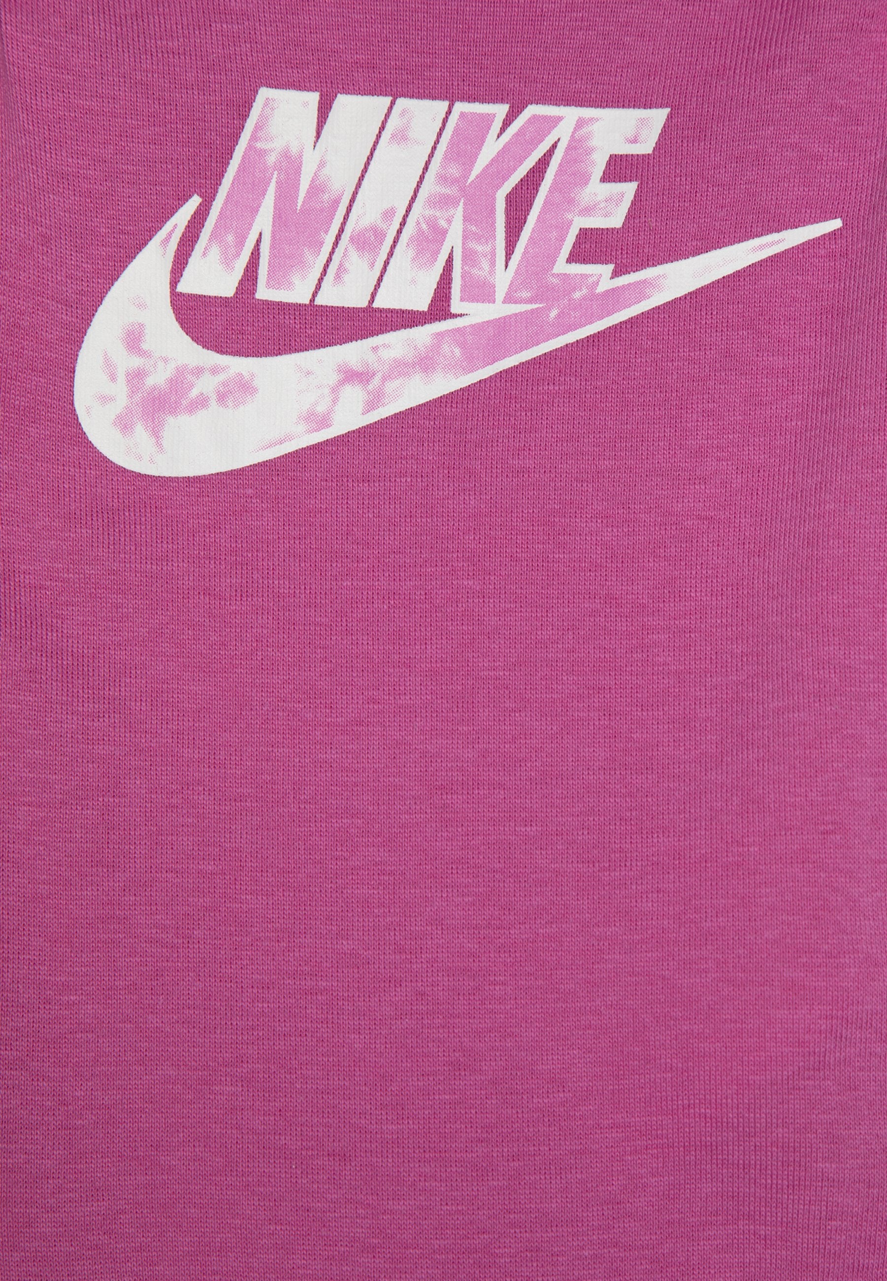 Nike Sportswear WASH BLANKET UNIPSEX SET