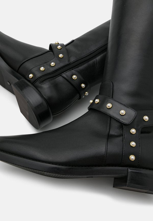 Stuart Weitzman MOTO