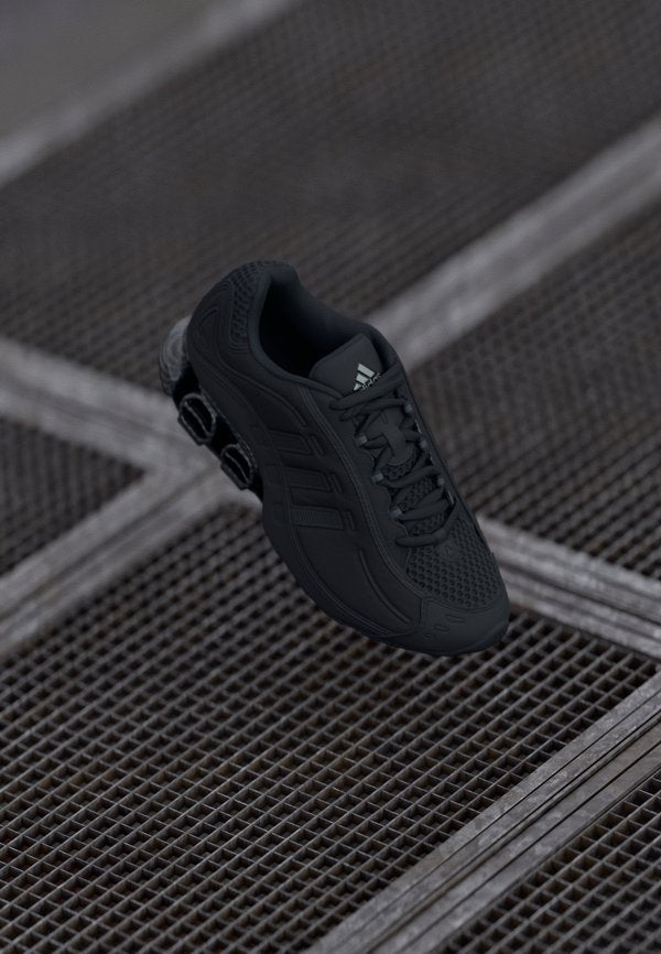 adidas Originals MEGARIDE O1 UNISEX - Trainers - core black/iron metallic