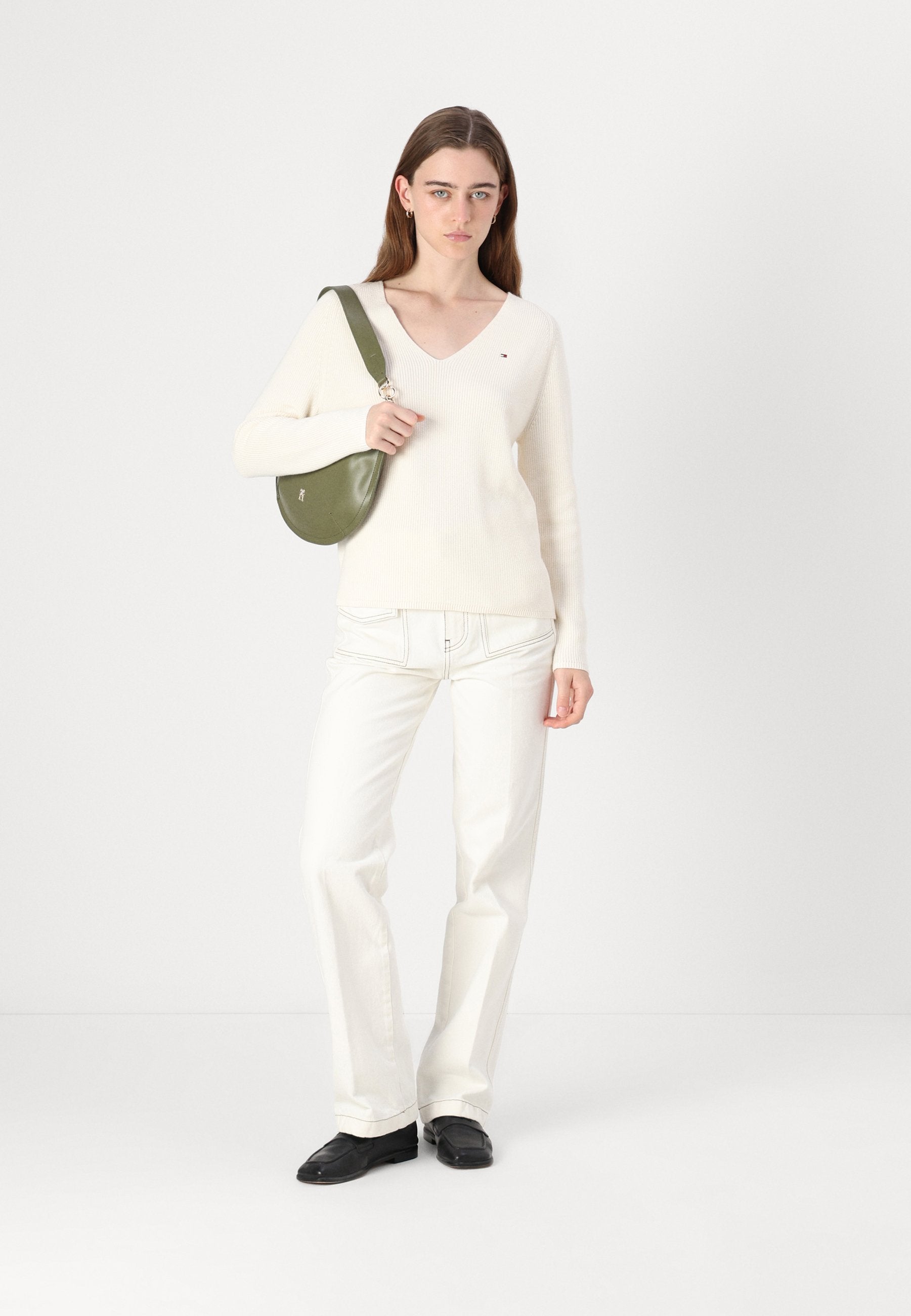CARDI STITCH Media 2