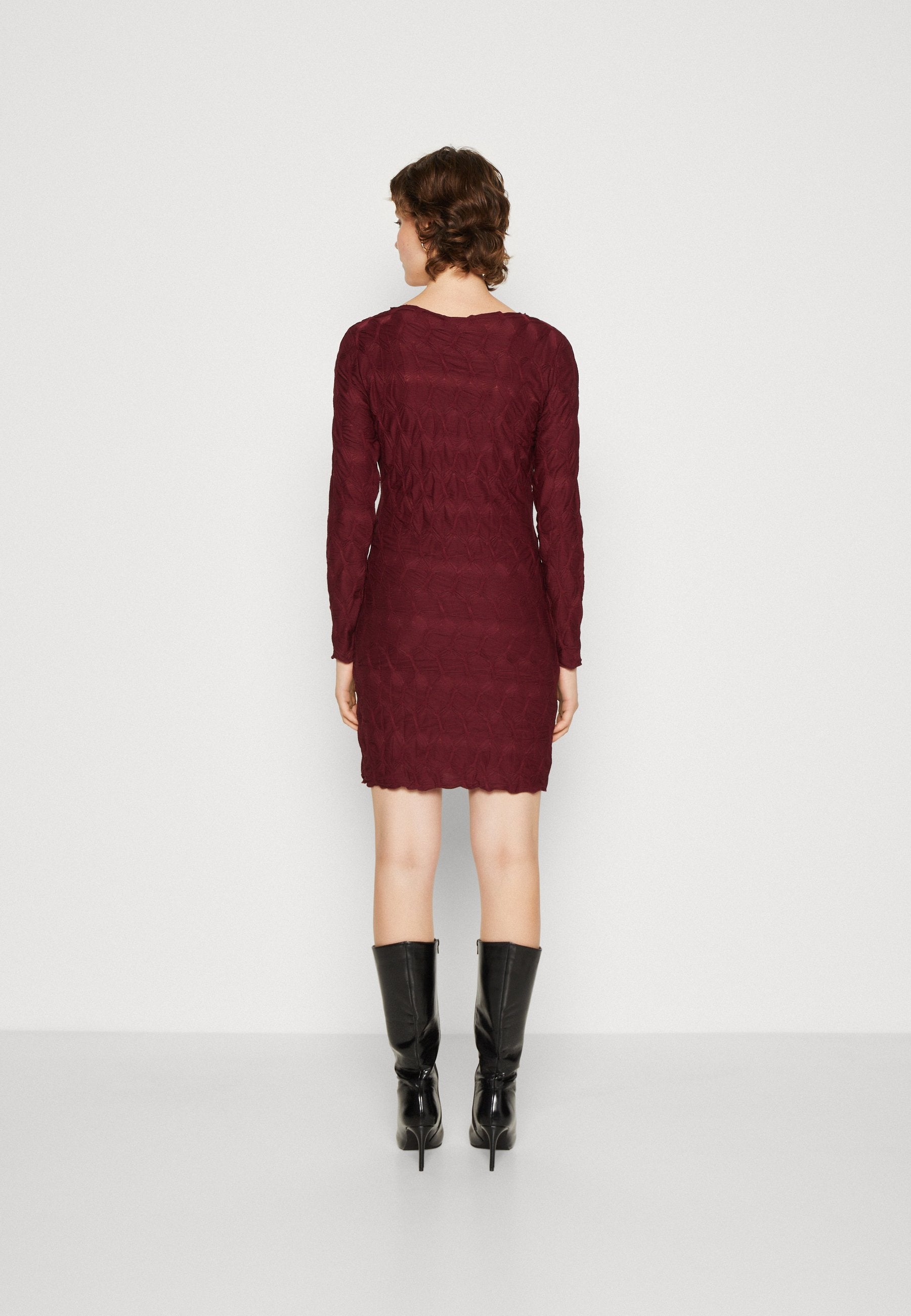 Pieces PCLOLA O NECK SHORT DRESS