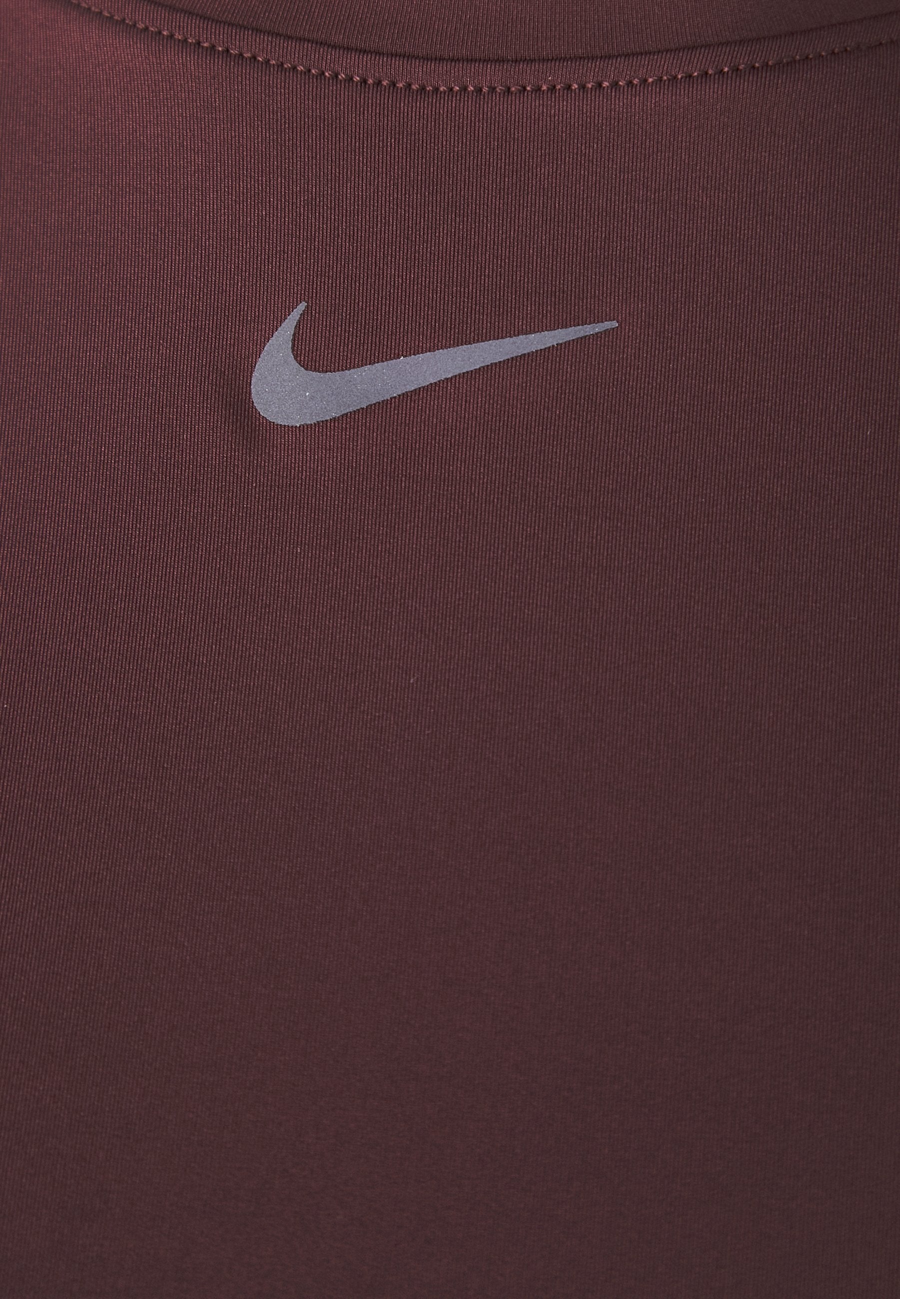 Nike Performance ONE CLASSIC