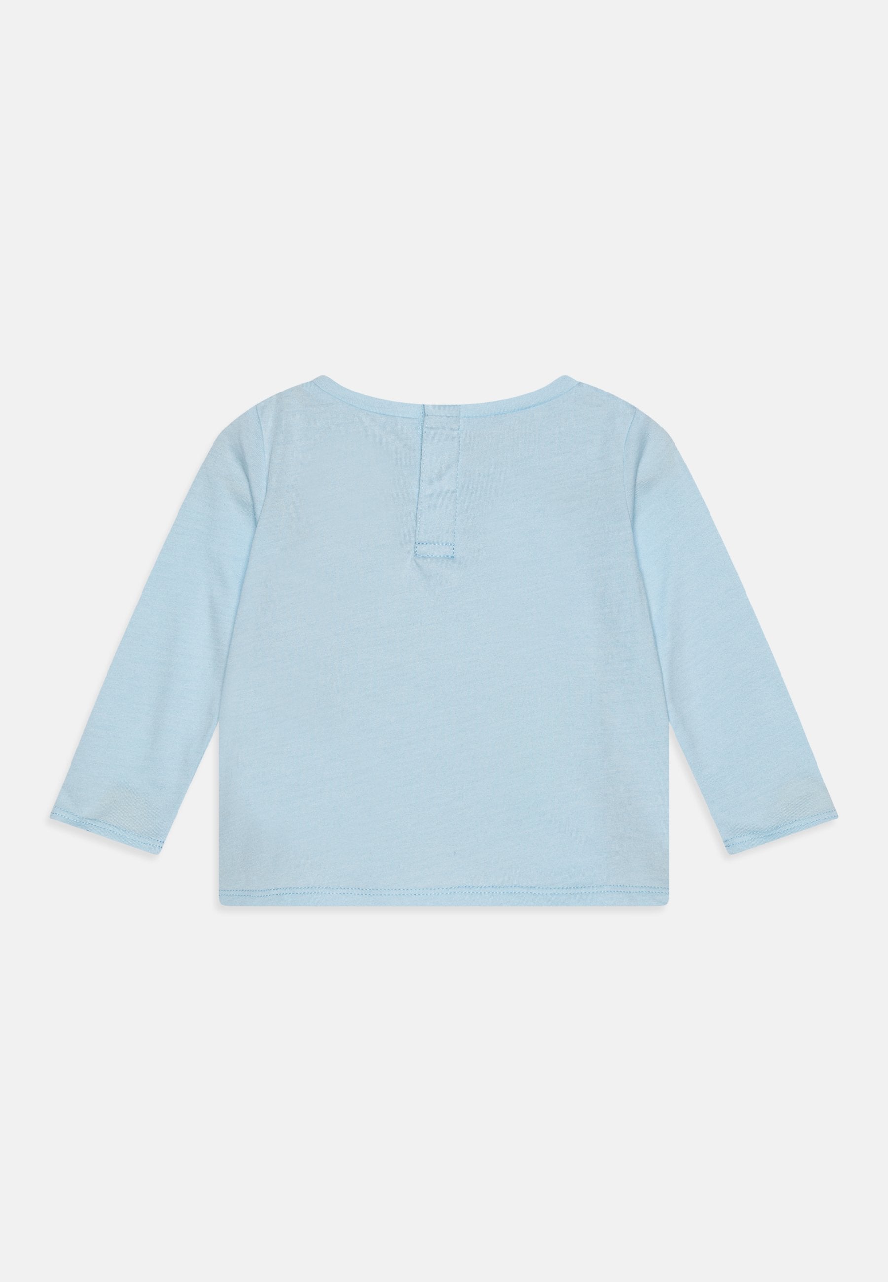 Levi's® BEAR NOTCHED FRONT TEE