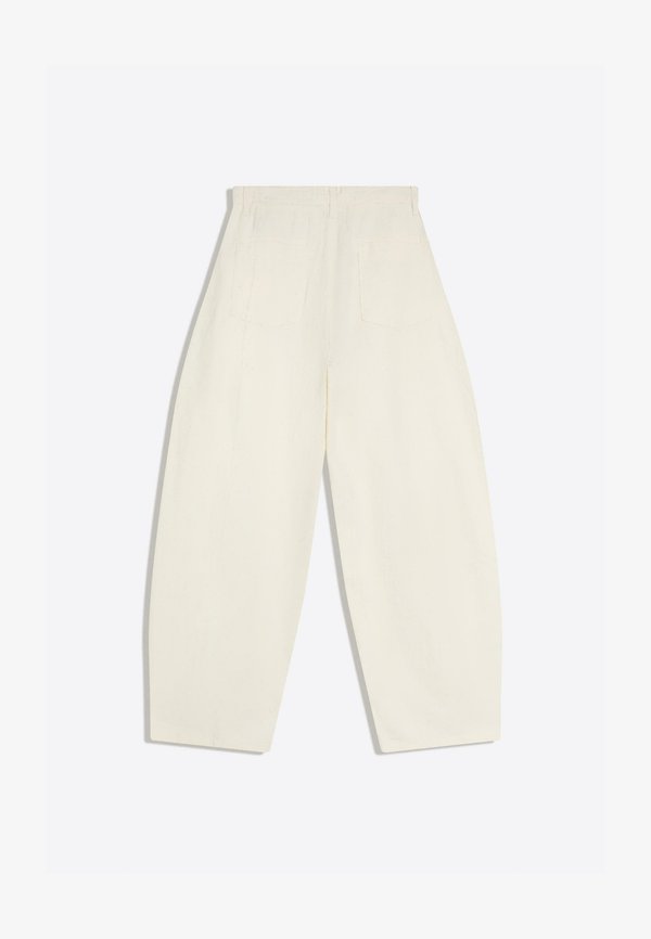 Bershka LINEN SUPER BAGGY - Trousers - white