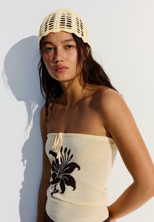 Bershka Beanie - beige